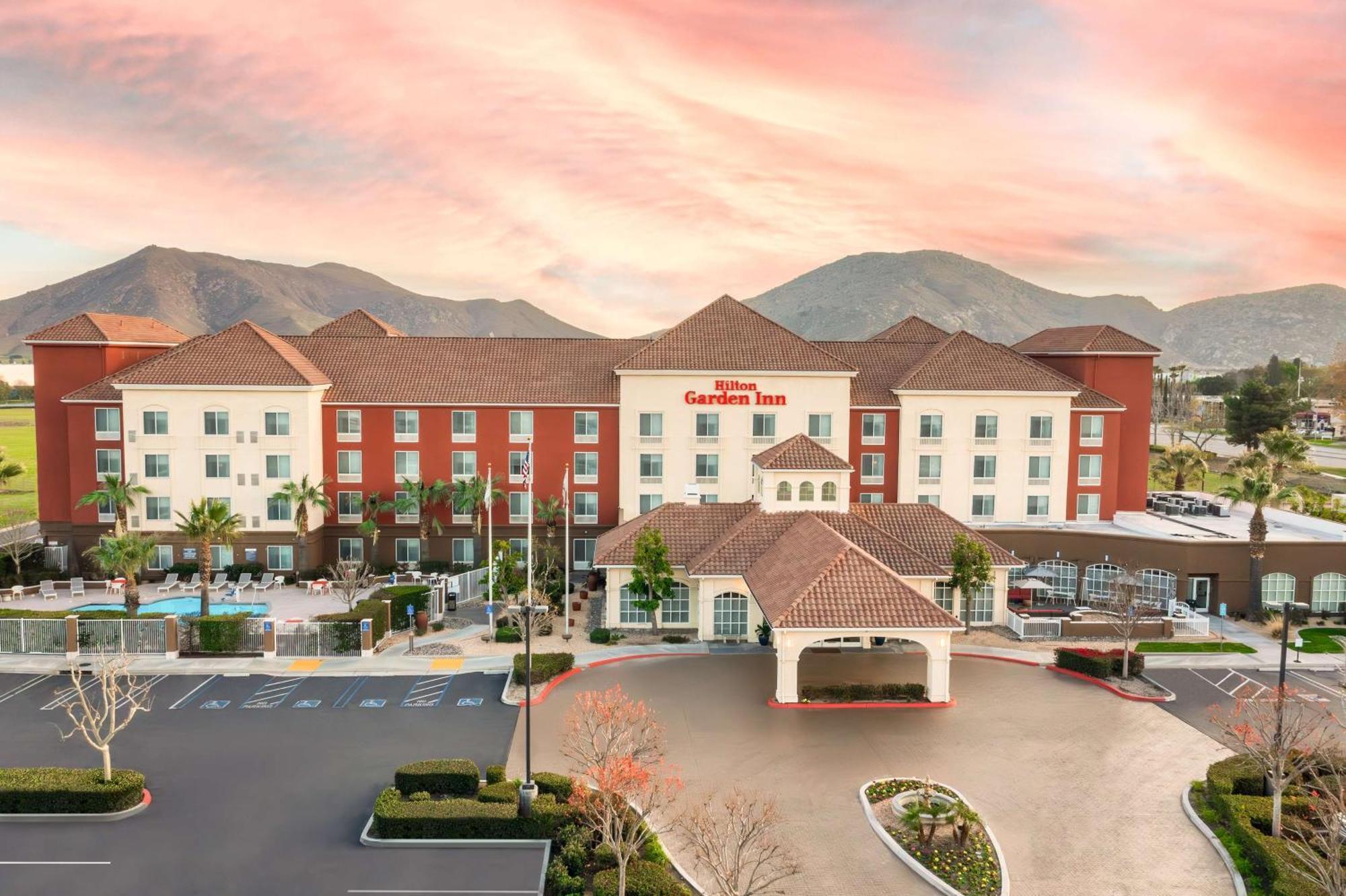 Hilton Garden Inn פונטנה מראה חיצוני תמונה